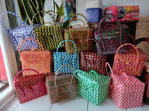 Tas anyaman plastik kotak Tutup